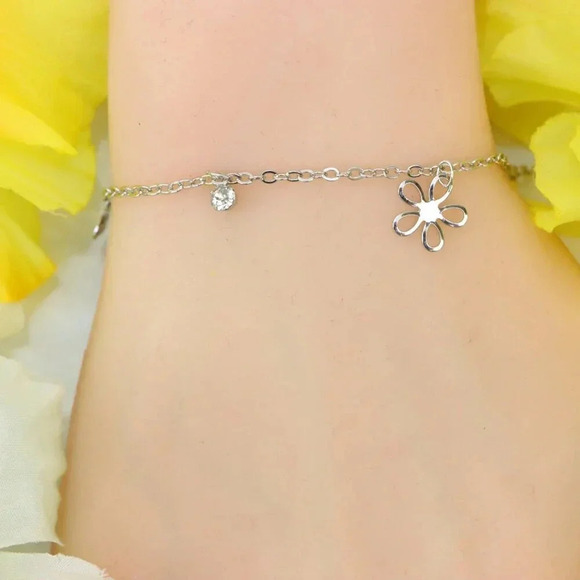 "Minimalist Bracelet, Sleek & Modern Design, Women’s Fashion, YC110211-B - Picture 10 of 10